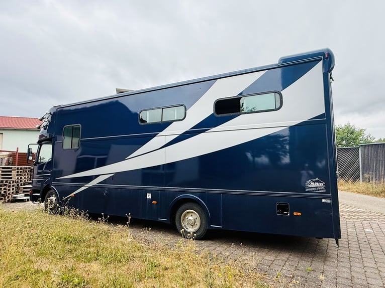 Pferde-LKW / Wohnmobil - Mercedes Atego -3 Pferde