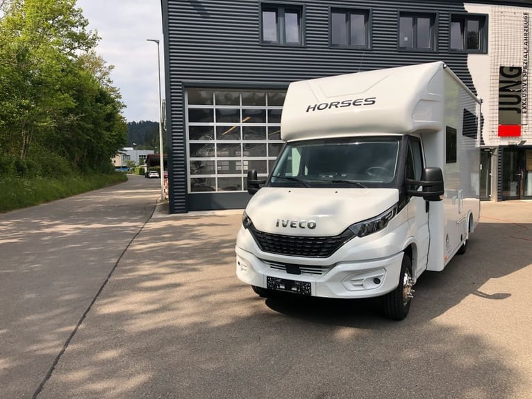 RJH IVECO Daily 2-Pferdetransporter Wohnung Dusche WC LKW TOP Automatik