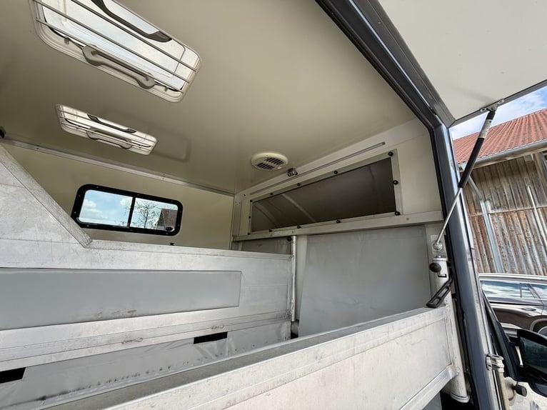 Citroen Jumper 2-Pferdetransporter Gebrauchtfahrzeug 3-Sitzer