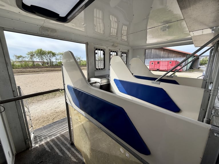 MAN 8.180 Steinsberger Pferdetransporter 4 Pferde Wohnkabine Dusche LKW