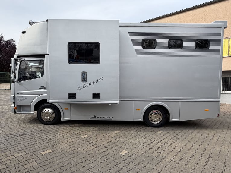 MB Atego 818 | Pop-Out Wohnraum | 1. Hand | Nur 57000 km |  Standheizung | Klima