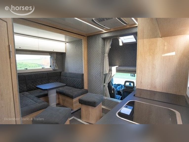 Mercedes-Benz Pferdetransporter Fuso Automatik 7,5t PV Anlage autark Pop-out Horsetruck Wohnmobil