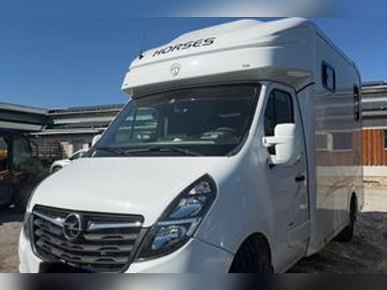 Paragan Equistar 3, Renault Master