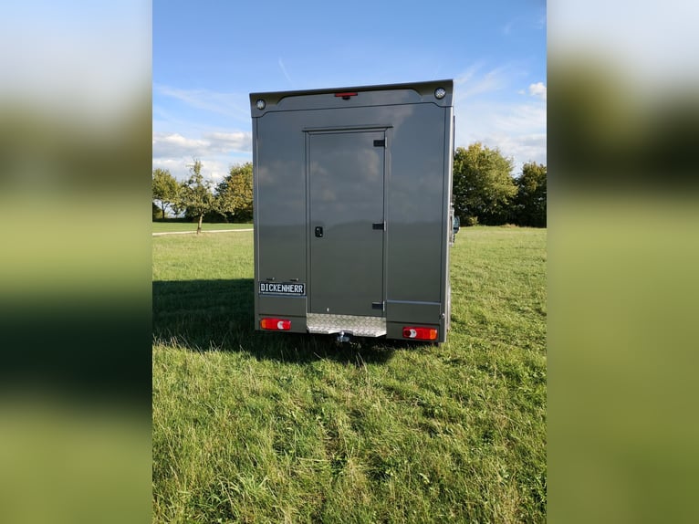 Pferdetransporter Renault Nur 20.800KM Klima Tempomat Navigation Euro 6 Viehtransporter Selbstfahrer