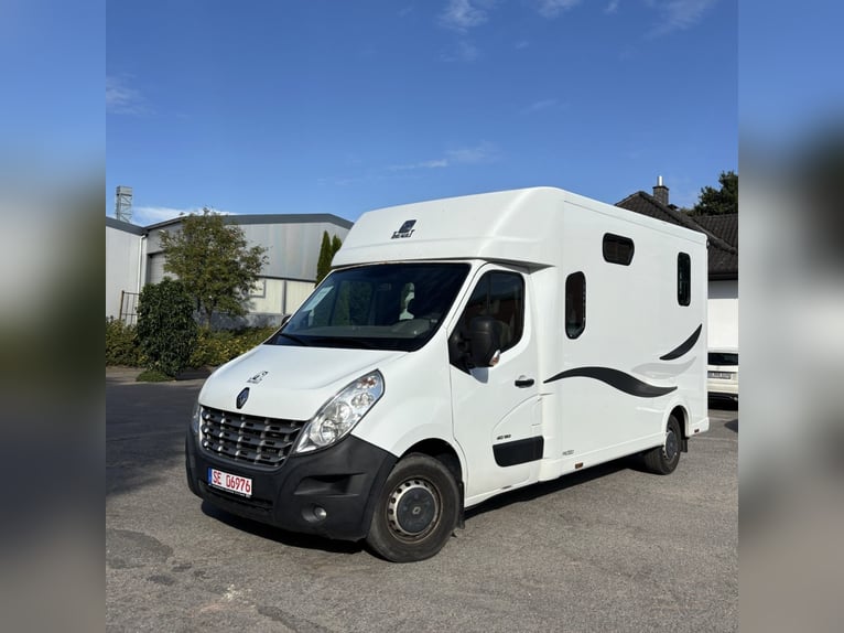 Transporter für 2 Pferde