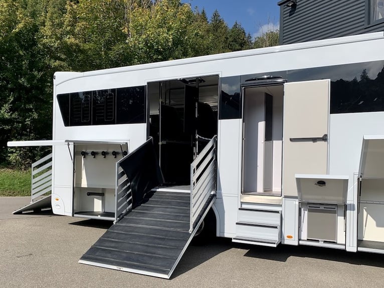 Mercedes-Benz Actros 1835 RJH Pferdetransporter Pop-Out 350 PS 5 Pferde Dusche Wohnung WC LKW