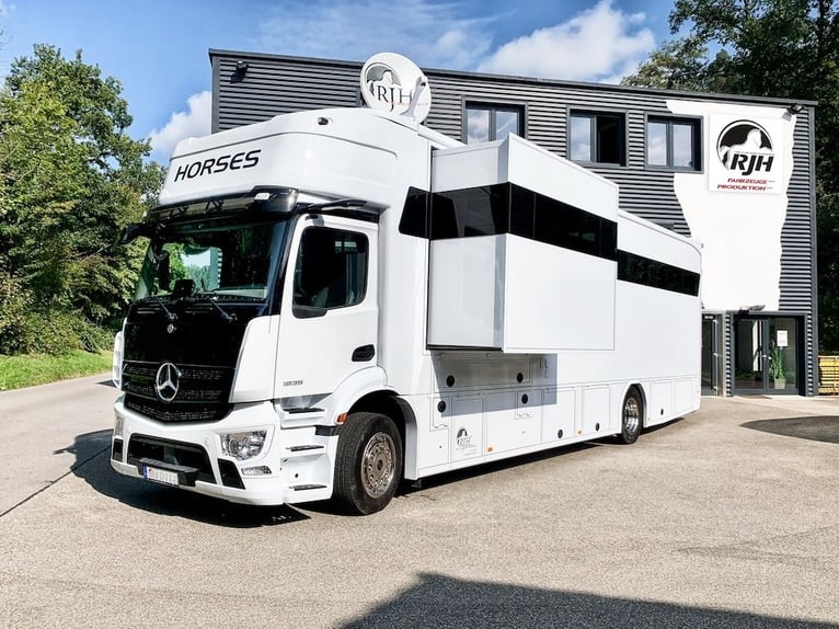 Mercedes-Benz Actros 1835 RJH Pferdetransporter Pop-Out 350 PS 5 Pferde Dusche Wohnung WC LKW