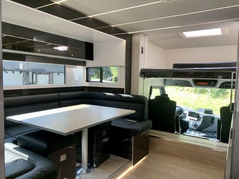 Mercedes-Benz Actros 1835 RJH Pferdetransporter Pop-Out 350 PS 5 Pferde Dusche Wohnung WC LKW