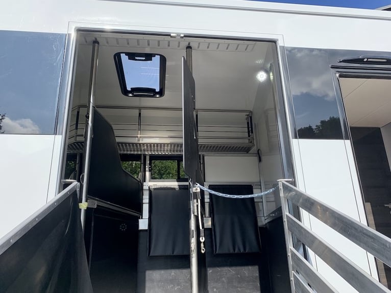 Mercedes-Benz Actros 1835 RJH Pferdetransporter Pop-Out 350 PS 5 Pferde Dusche Wohnung WC LKW