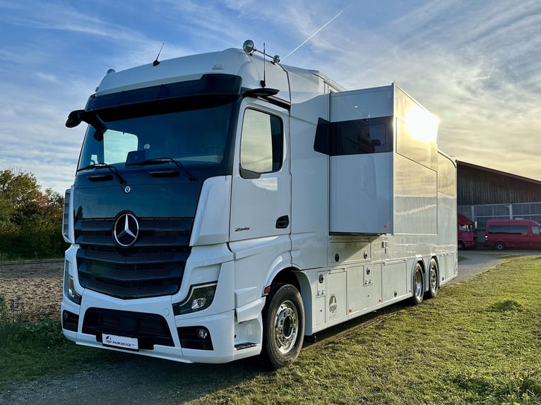 Mercedes-Benz Actros 2545 RJH Exclusive H6 Pferdetransporter LKW 6 Pferde 450 PS Dusche WC Wohnung