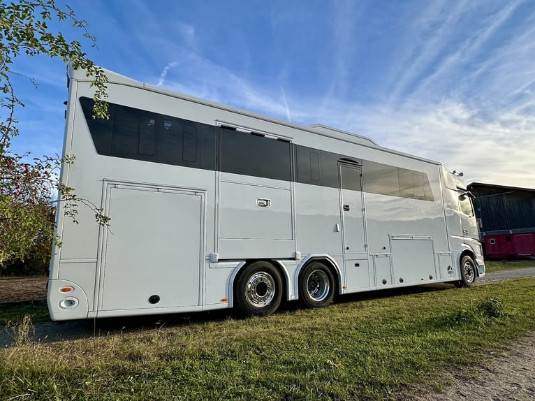 Mercedes-Benz Actros 2545 RJH Exclusive H6 Pferdetransporter LKW 6 Pferde 450 PS Dusche WC Wohnung
