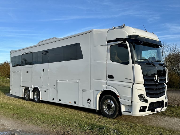 Mercedes-Benz Actros 2545 RJH Exclusive H6 Pferdetransporter LKW 6 Pferde 450 PS Dusche WC Wohnung