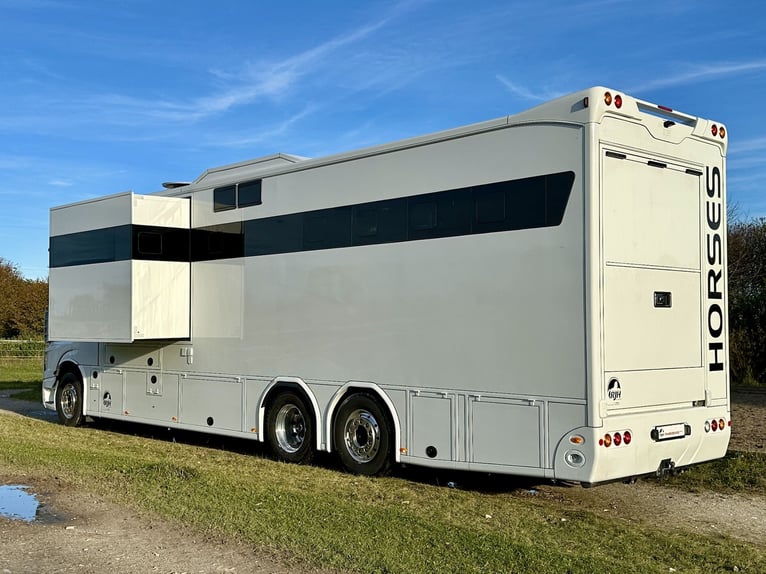 Mercedes-Benz Actros 2545 RJH Exclusive H6 Pferdetransporter LKW 6 Pferde 450 PS Dusche WC Wohnung