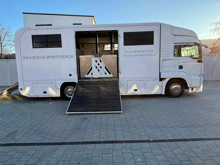 MAN  TGS 18.330   7 HORSES 