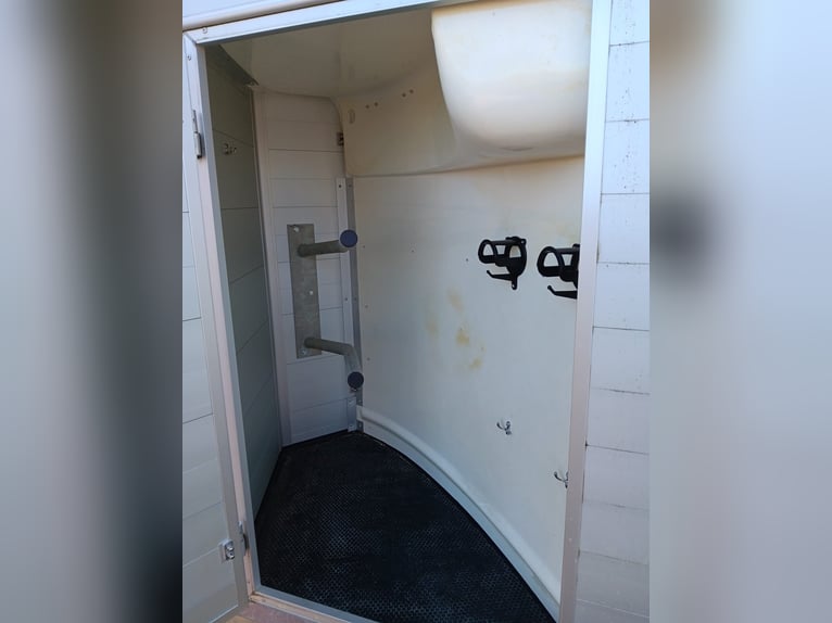 Neuwertiger Pferdehänger