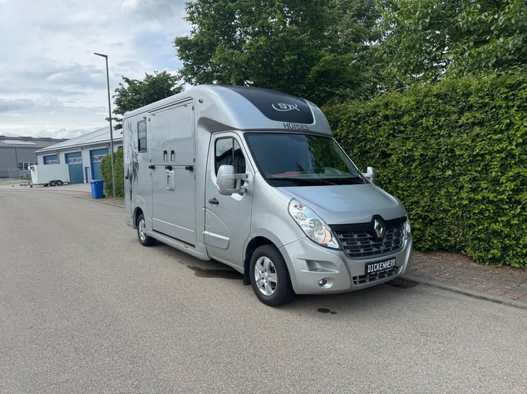 Pferdetransporter STX Automatik Tiertransporter Viehtransporter Horsetruck Paardencamionette