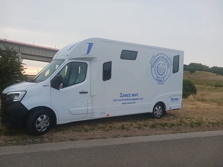 Proteo Switch 165CV 5 places à louer - La Louvière / Pont-à-Celles