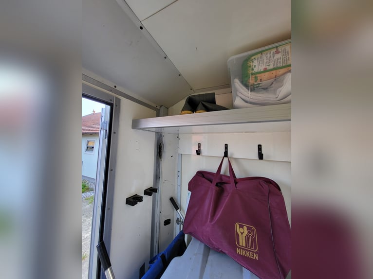 Renault dci120 Pferdetransporter