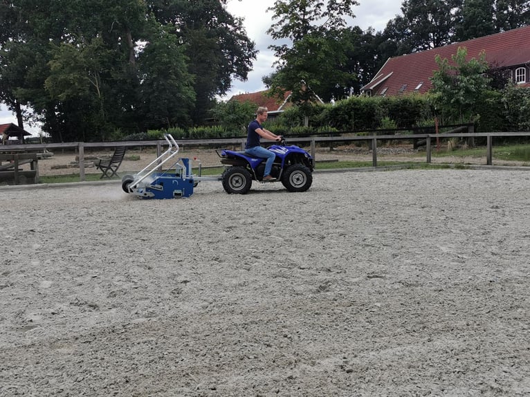 Reitplatzplaner Concept C1 AHK | Bahnplaner für Quad, Auto, Hoflader