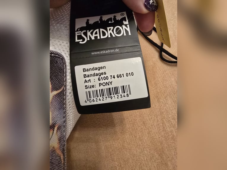 Bandagen Eskadron weis Mesh Pony 