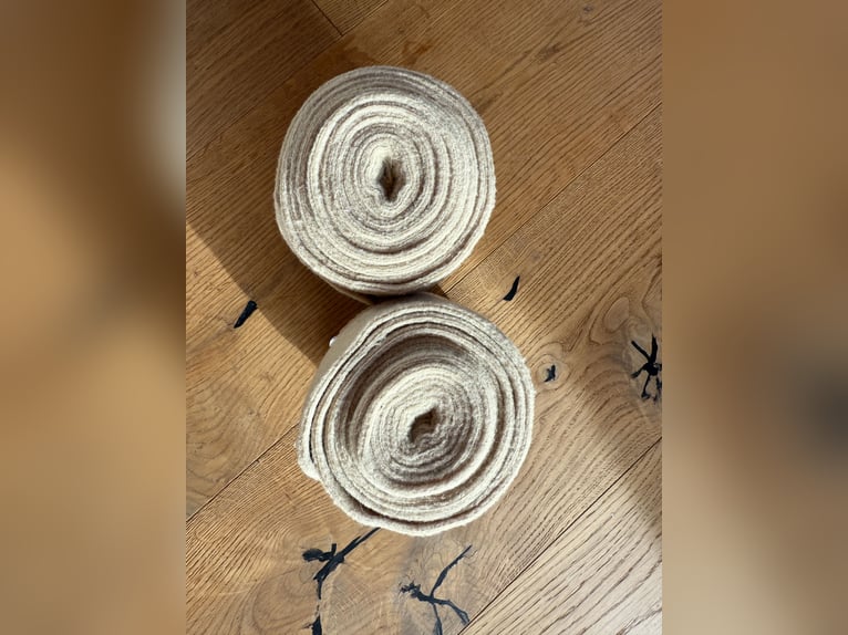 Beige Bandagen sehr breit!