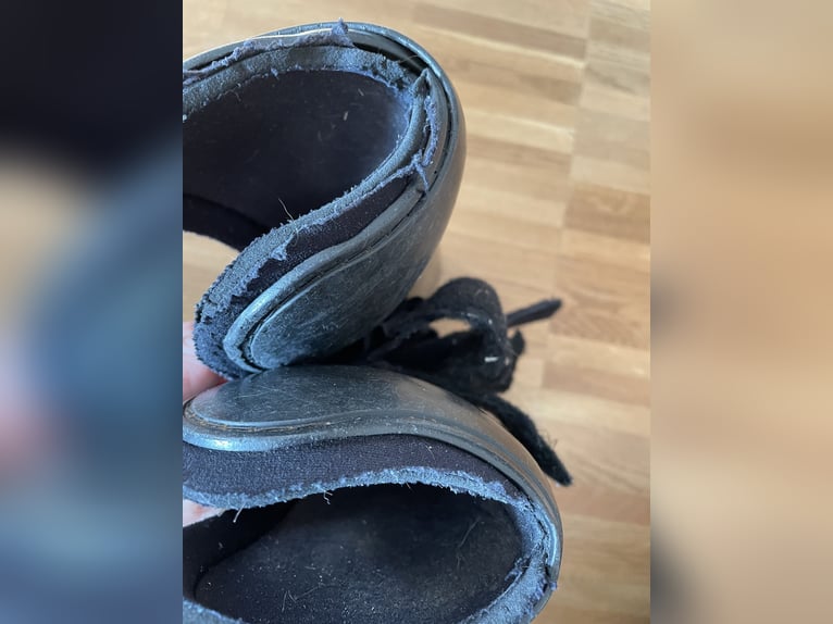 Eskadron Hartschalen Gamaschen schwarz