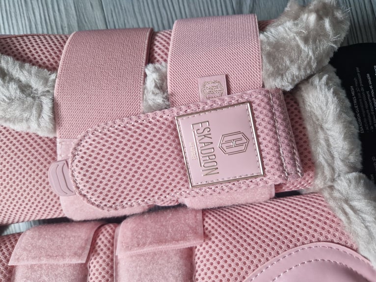 Eskadron Mesh Gamaschen L pearl rose rosa