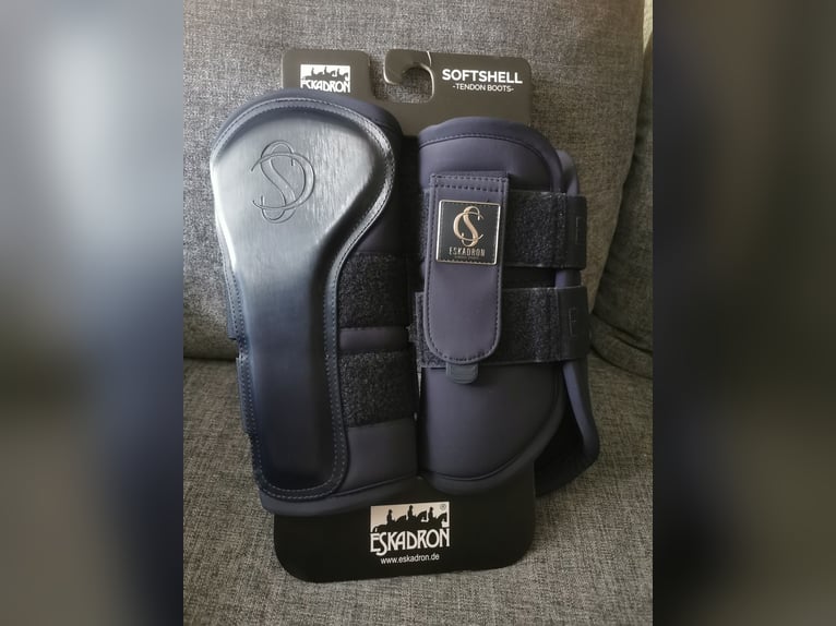 Eskadron Softshell Gamaschen