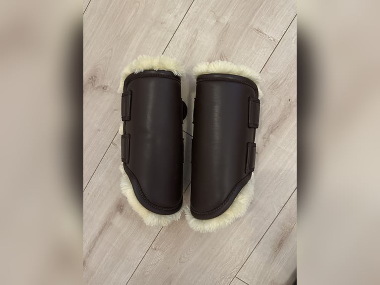 Kentucky Horsewear Gamaschen Braun Fell WB Warmblut 