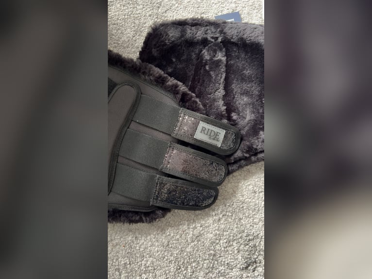 NEU Dressurgamaschen Schwarz Größe L 