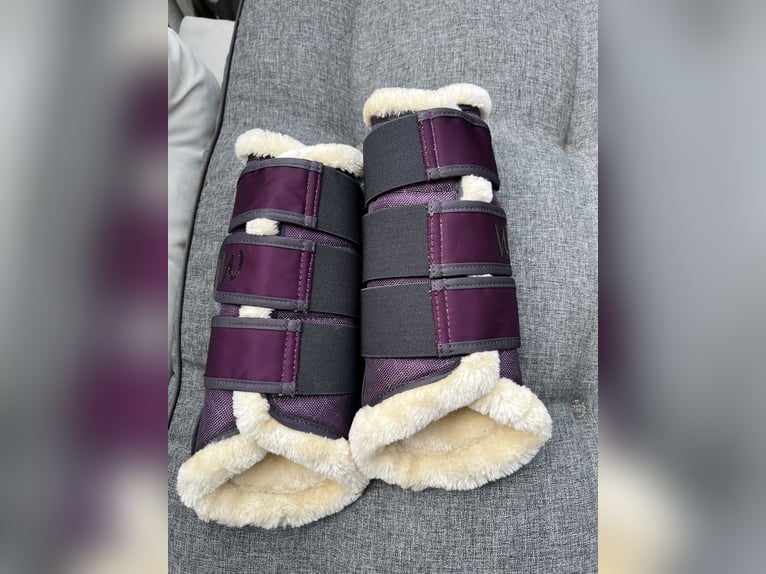 NEU! Gamaschen in Lila, Größe L, super Soft