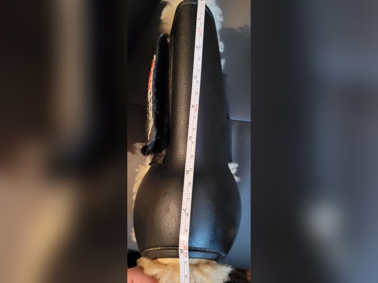 schwarze original Lammfell Gamaschen Loesdau - VB/COB