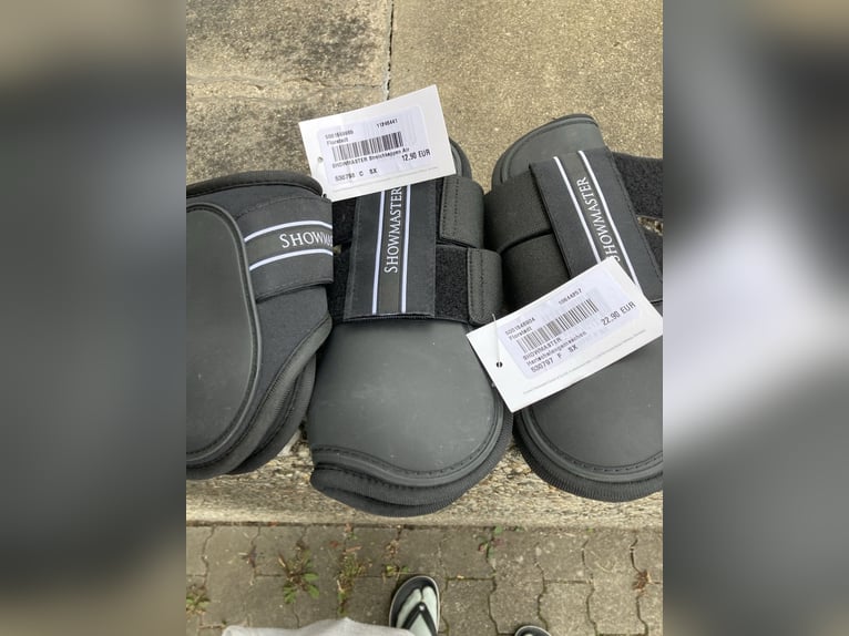 Showmasters Gamaschen vorne und hinten neu