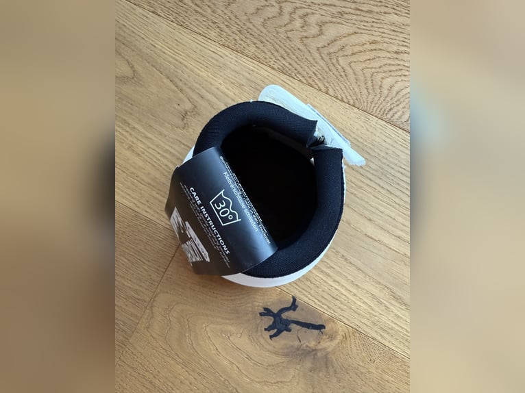Eskadron Hufglocken weiß Größe M