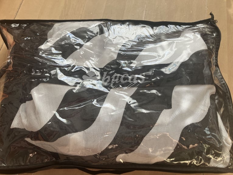 Bucas Fliegendecke Zebra in 140