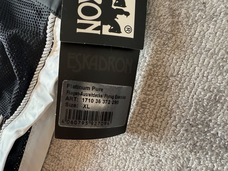 Eskadron Fliegen-Ausreitdecke XL Platinum Pure