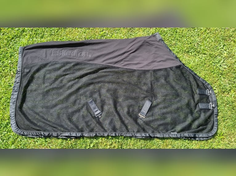 Eskadron Fliegendecke Pro Cover Curved,Reflexx,145cm,L,schwarz