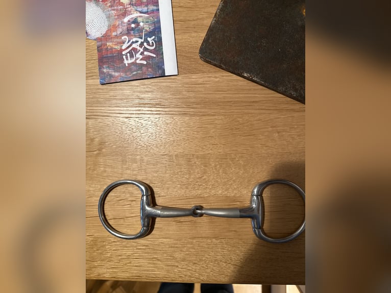 Kaum benutztes Olivenkopfgebiss von Sprenger Satinox in 11,5