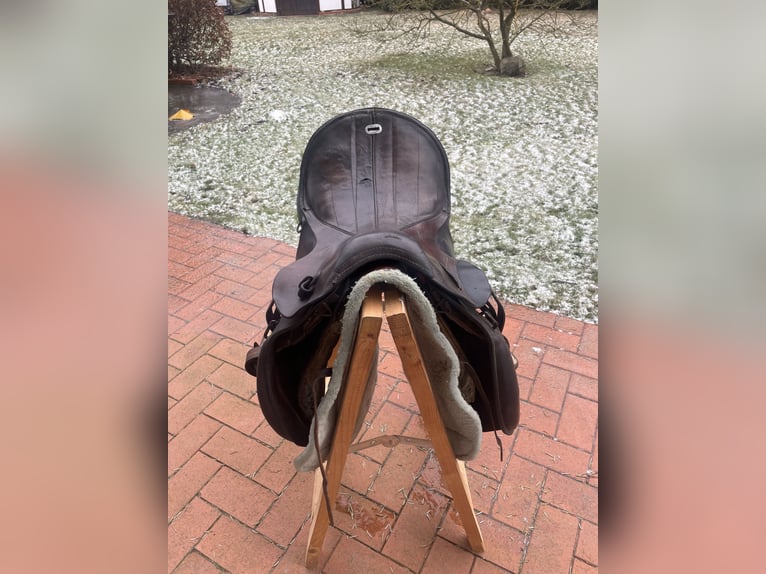 Antiker Militärsattel über 100 Jahre alt - Echtleder