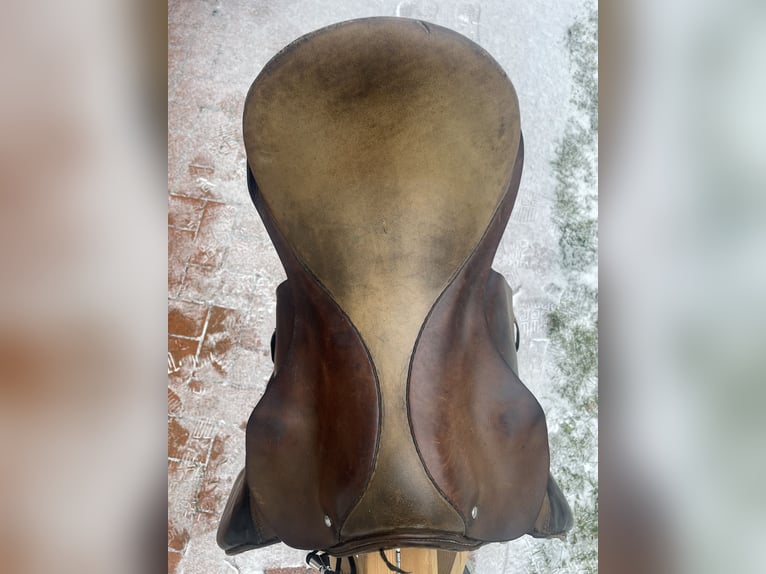 DDR LEWA Sattel VSD 17 Zoll Warmblut ca. 1985 reparaturbedürftig