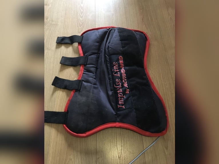 Magnetfelddecke Activomed Impulsline professionell mit Massagefunktion und Gamaschen