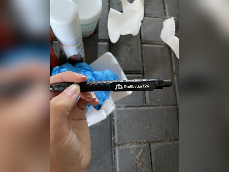 Stallapotheke (teilweise unbenutzte Produkte) Colosan dabei!