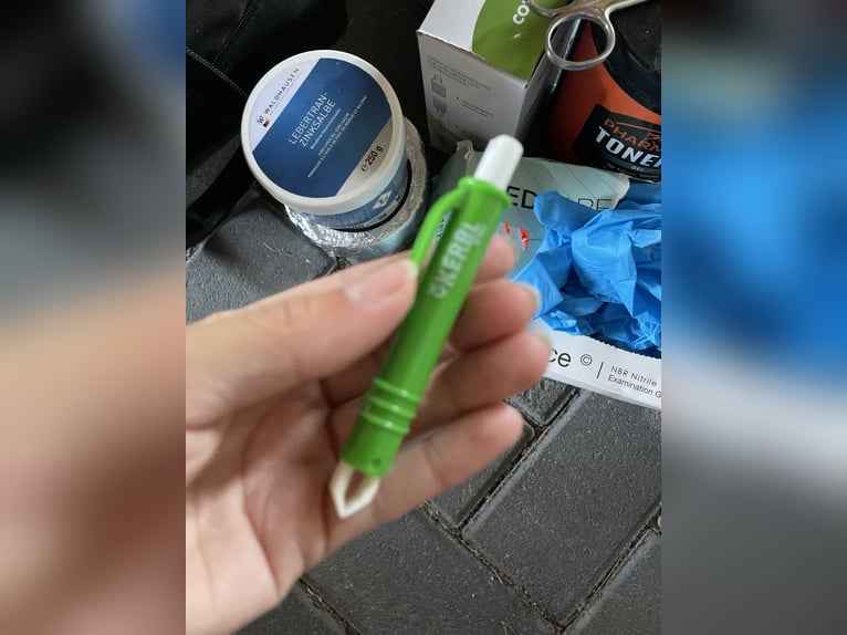 Stallapotheke (teilweise unbenutzte Produkte) Colosan dabei!