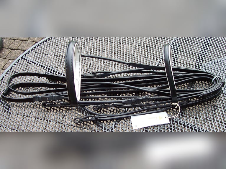 Döbert Kandare „Classic“, rundgenäht, mit Zaumhaken  Gr. WB  Neu, unbenutzt  Schwarz, weiß unterlegt