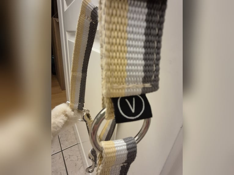 Eskadron Lammfellhalfter VB/Cob mit Strick