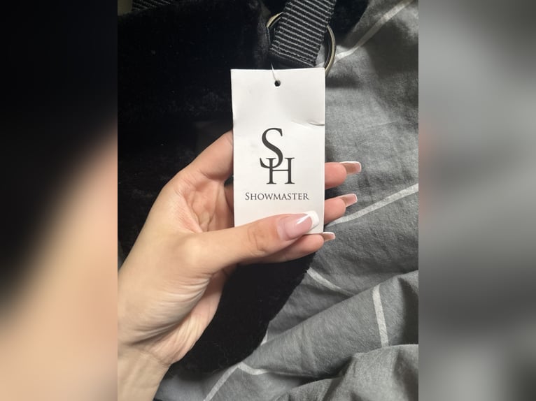 Ich verkaufe Halfter und Strick 2 Stück 