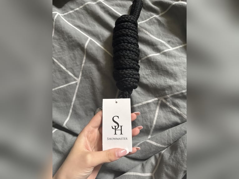Ich verkaufe Halfter und Strick 2 Stück 