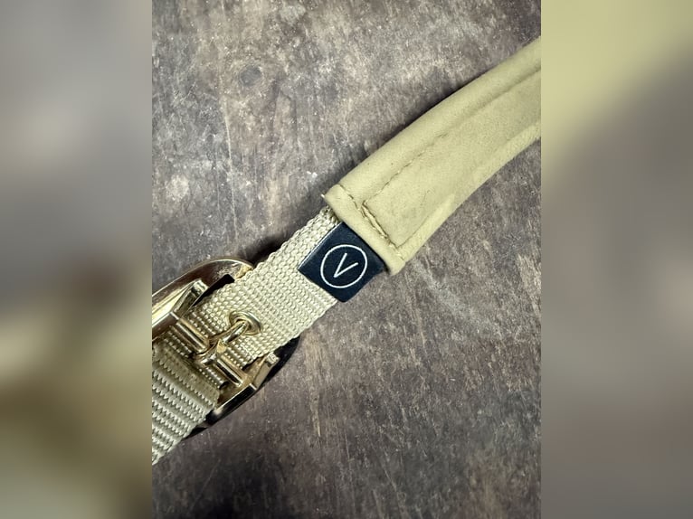 Eskadron Halfter & Strick DOUBLE PIN HERITAGE 2025 . Größe V.