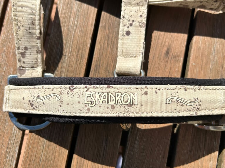 NEU Eskadron x Klawunde Halfter Graffiti in Banana Chocochip P2