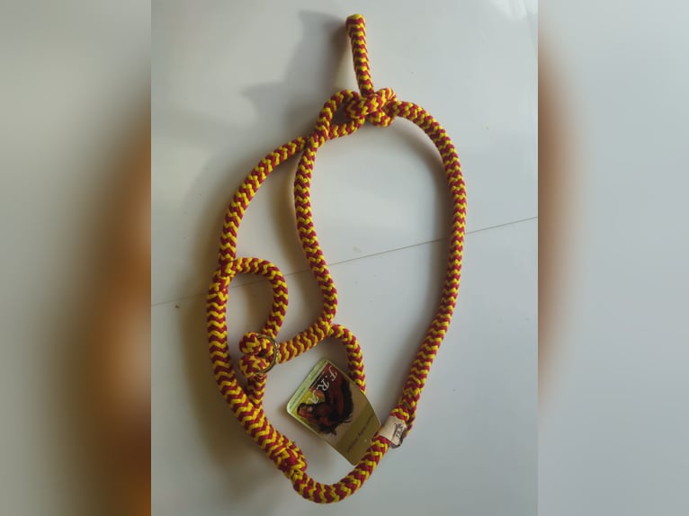 hübsches Knotenhalfter aus Baumwolle neu